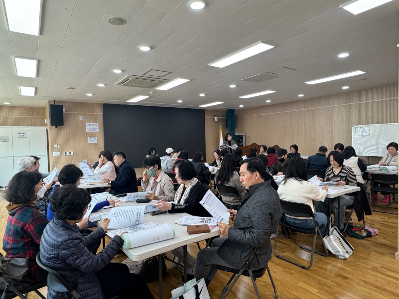 연수구 옥련1 2동 선학동 연수2 3동 청학동 동춘3동 송도2 5동 행정복지센터는 지난 25일 각 동 통장자율회원을 대상으로 1분기 소양 교육을 했다